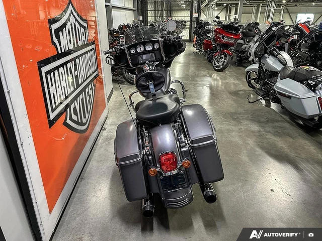 2015 Harley-Davidson, 78 646 km, dovoz Kanada — foto 3 z 5