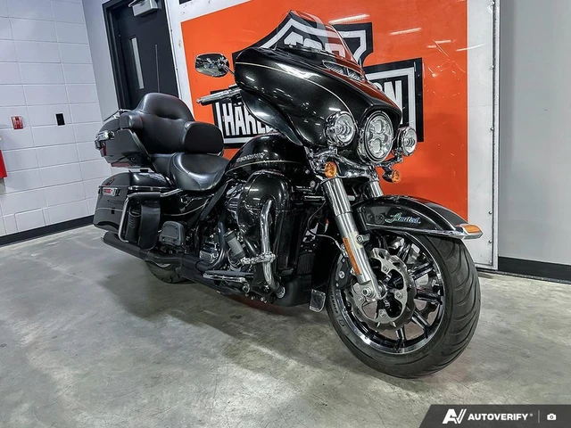 2017 Harley-Davidson, 73 210 km, dovoz Kanada — foto 2 z 5