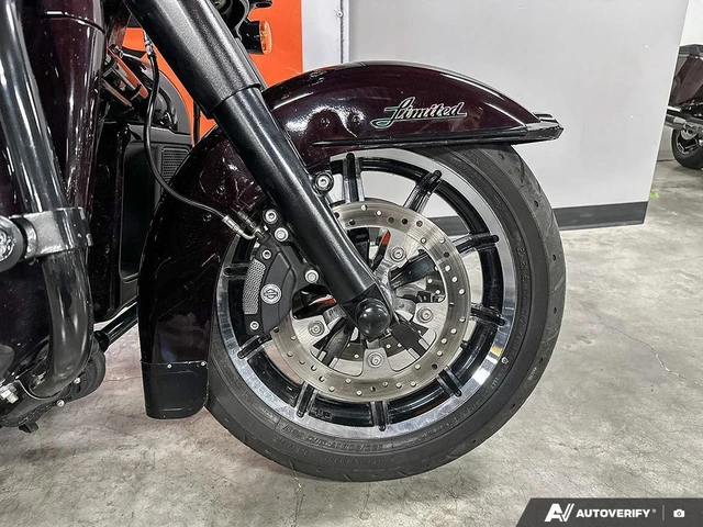 2014 Harley-Davidson, 75 964 km, dovoz Kanada — foto 5 z 5