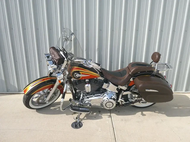 2014 Harley-Davidson, 23 348 km, dovoz Kanada — foto 4 z 5