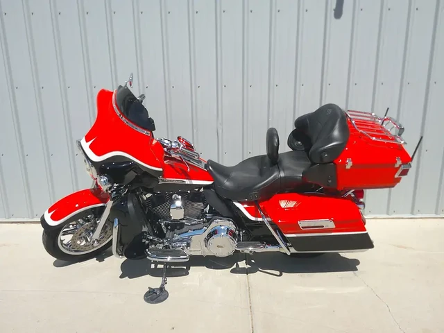 2012 Harley-Davidson, 78 450 km, dovoz Kanada — foto 4 z 5