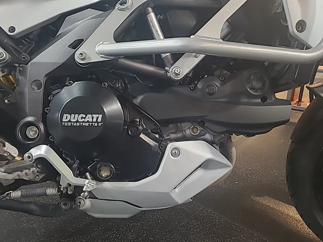 2014 Ducati, 6 208 km, dovoz Kanada — foto 3 z 5