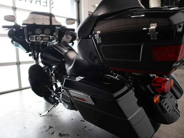 2011 Harley-Davidson, 54 376 km, dovoz Kanada — foto 5 z 5