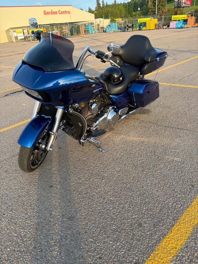 2015 Harley-Davidson, 50 000 km, dovoz Kanada — foto 3 z 5