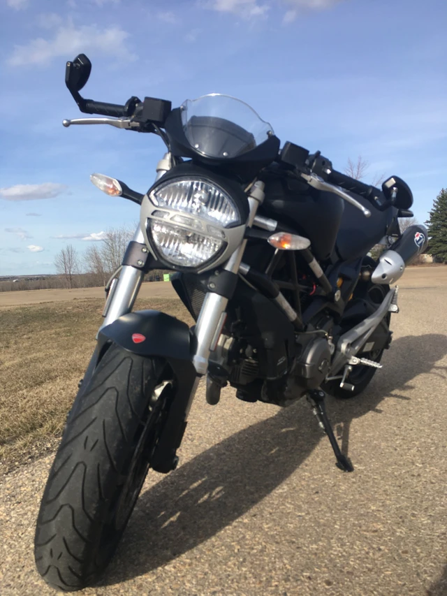 2014 Ducati, 6 930 km, dovoz Kanada — foto 4 z 5