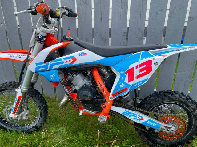 2018 KTM, dovoz Kanada — foto 2 z 5