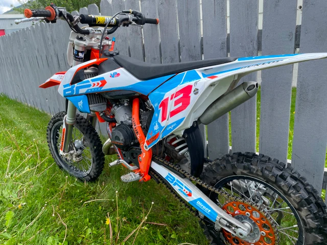 2018 KTM, dovoz Kanada — foto 4 z 5
