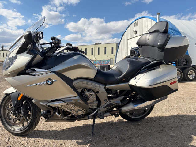 2012 BMW, 59 000 km, dovoz Kanada — foto 3 z 5