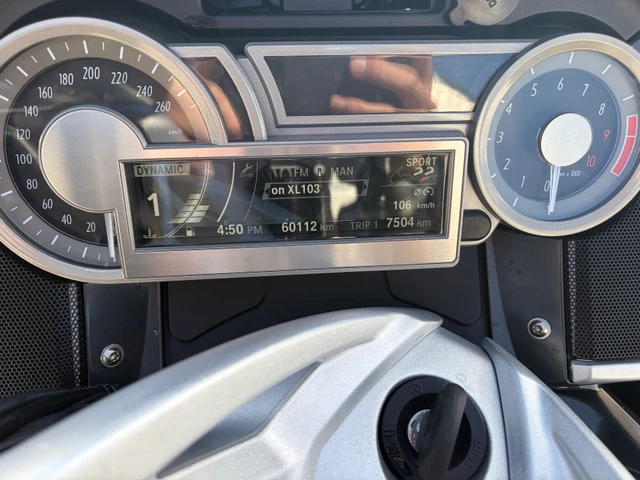 2012 BMW, 59 000 km, dovoz Kanada — foto 4 z 5