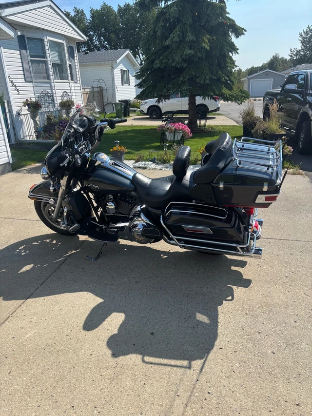 2008 Harley-Davidson, 66 000 km, dovoz Kanada — foto 2 z 3