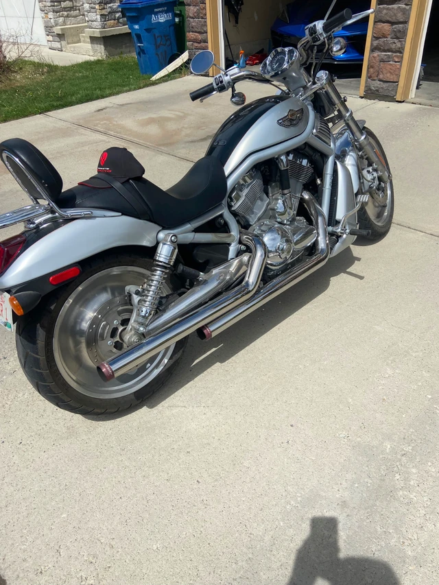 2003 Harley-Davidson, černá, 19 200 km, dovoz Kanada — foto 2 z 4