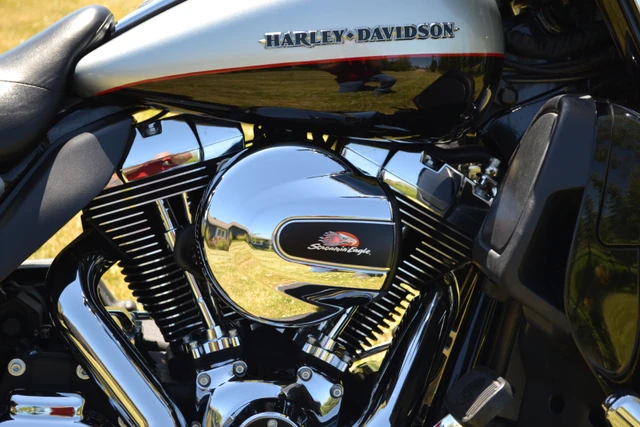 2015 Harley-Davidson, 54 000 km, dovoz Kanada — foto 4 z 5