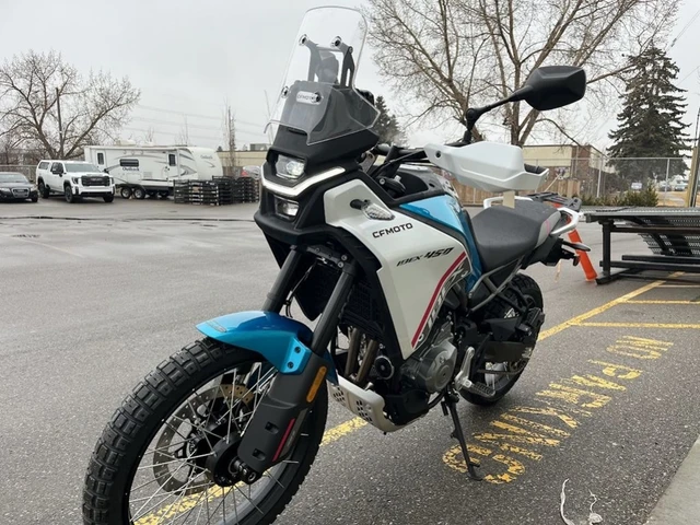 2026 CFMOTO, dovoz Kanada — foto 4 z 5