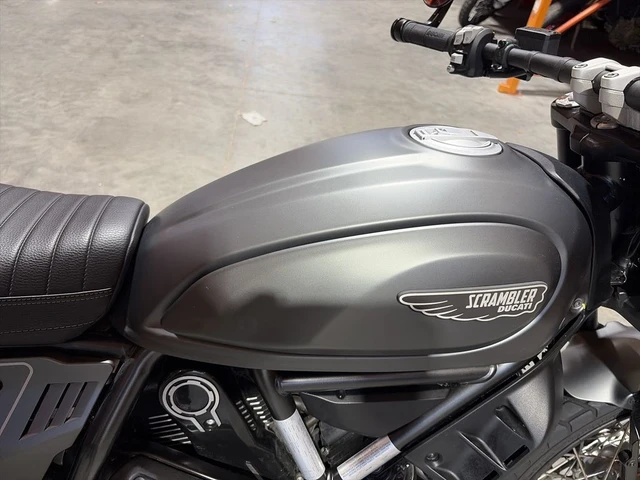 2022 Ducati, 2 500 km, dovoz Kanada — foto 4 z 5