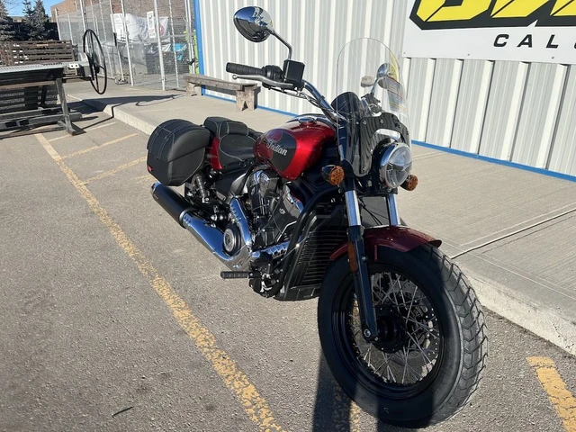 2026 Indian, červená, dovoz Kanada — foto 2 z 5