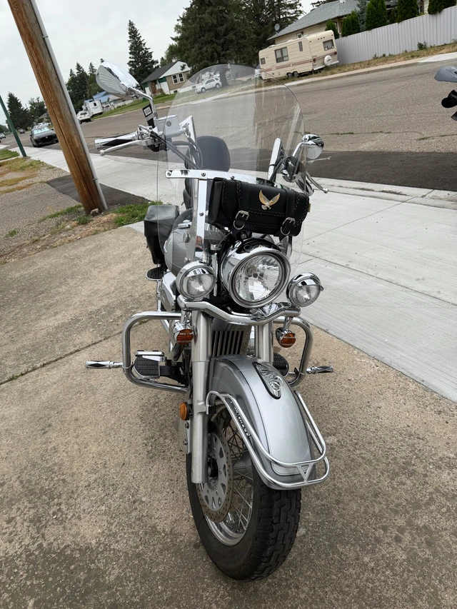 2006 Suzuki, 32 870 km, dovoz Kanada — foto 3 z 5