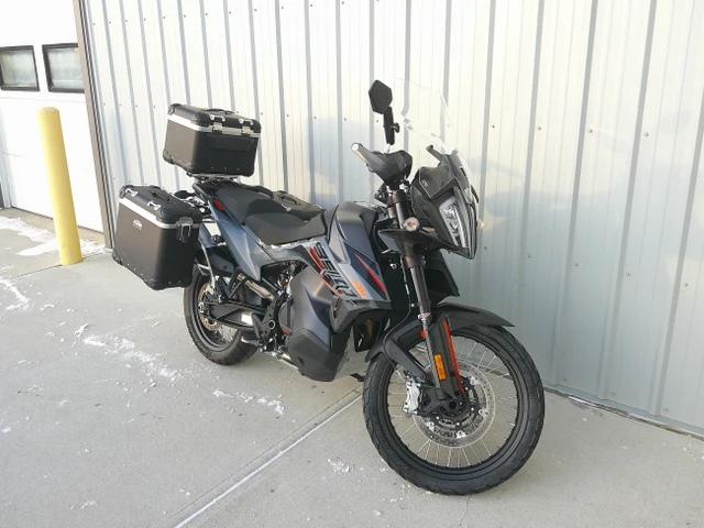 2021 KTM, 3 778 km, dovoz Kanada — foto 2 z 5