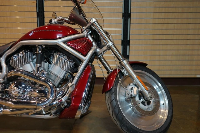 2004 Harley-Davidson, 12 891 km, dovoz Kanada — foto 3 z 5