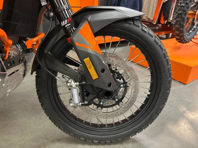 2026 KTM, 12 km, dovoz Kanada — foto 5 z 5
