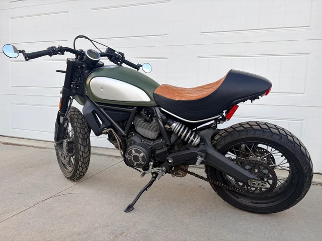 2015 Ducati, 13 871 km, dovoz Kanada — foto 2 z 5