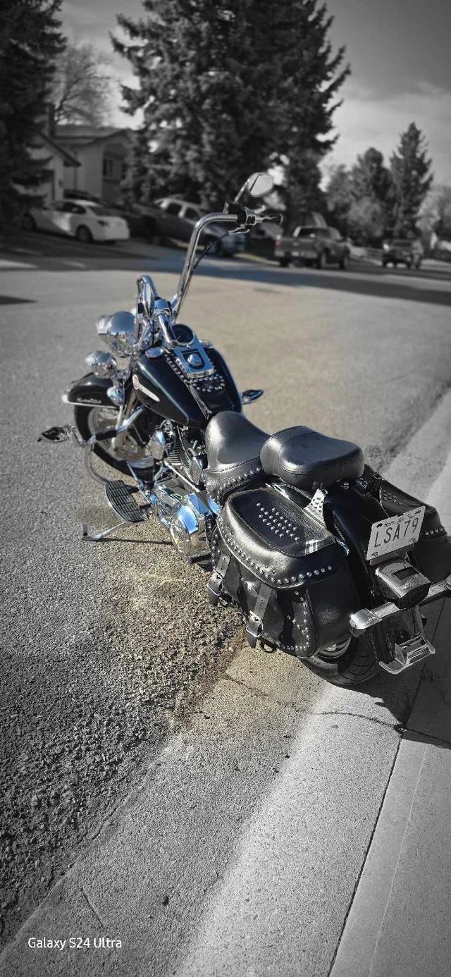 2004 Harley-Davidson, 60 000 km, dovoz Kanada — foto 3 z 5
