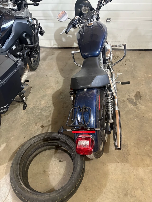 2013 Harley-Davidson, 8 000 km, dovoz Kanada — foto 3 z 5