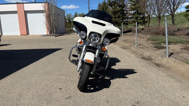 2014 Harley-Davidson, 55 061 km, dovoz Kanada — foto 3 z 5