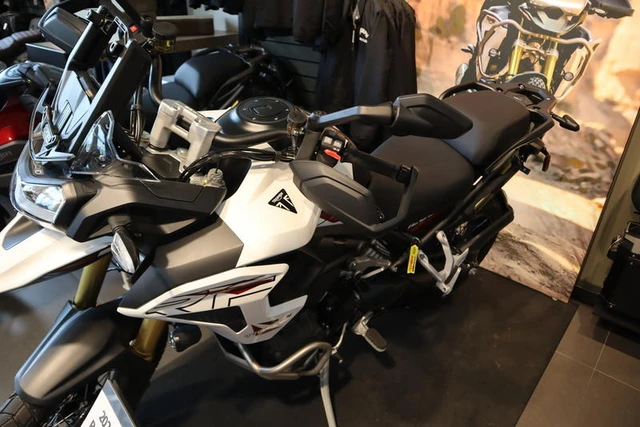 2026 Triumph, 1 km, dovoz Kanada — foto 4 z 5