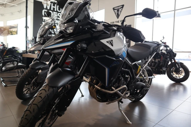 2026 Triumph, dovoz Kanada — foto 5 z 5
