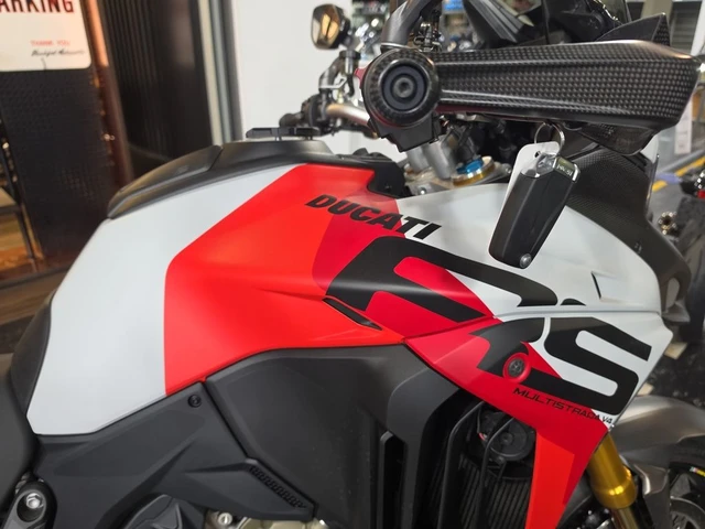 2024 Ducati, 2 250 km, dovoz Kanada — foto 4 z 5