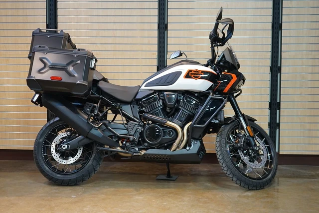 2026 Harley-Davidson, dovoz Kanada — foto 2 z 5