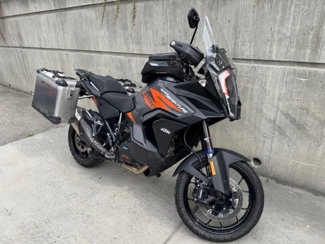 2023 KTM, 18 000 km, dovoz Kanada — foto 2 z 2