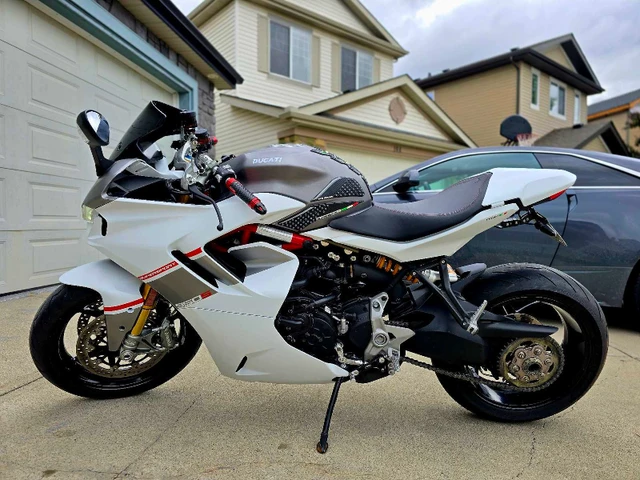 2023 Ducati, 8 900 km, dovoz Kanada — foto 5 z 5
