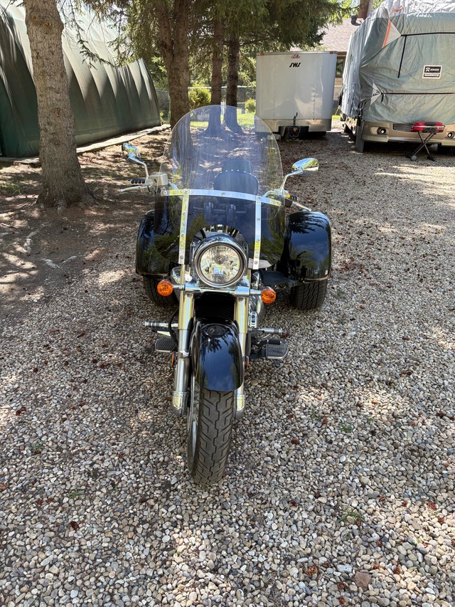 2009 Suzuki, 800 km, dovoz Kanada — foto 2 z 5