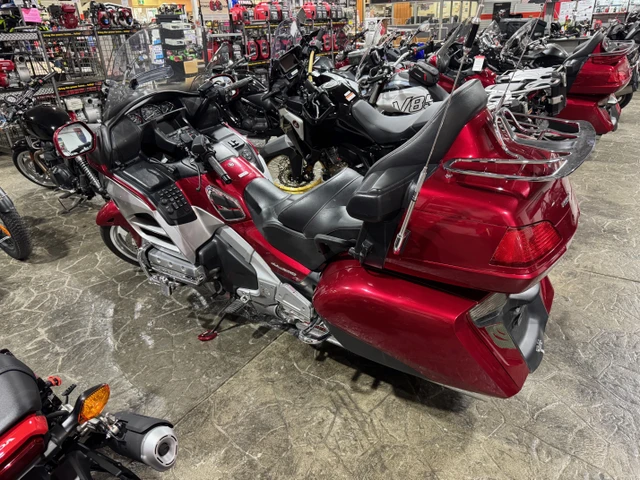 2012 Honda, zlatá, 75 000 km, dovoz Kanada — foto 3 z 5