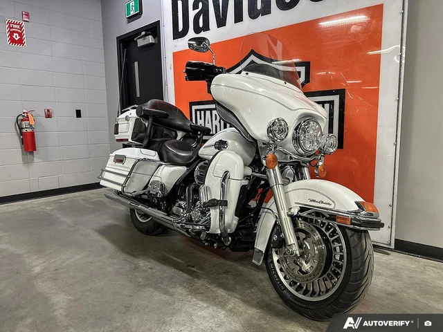 2013 Harley-Davidson, 137 128 km, dovoz Kanada — foto 2 z 5