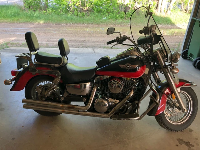 1996, červená, 41 863 km, dovoz Kanada — foto 3 z 3