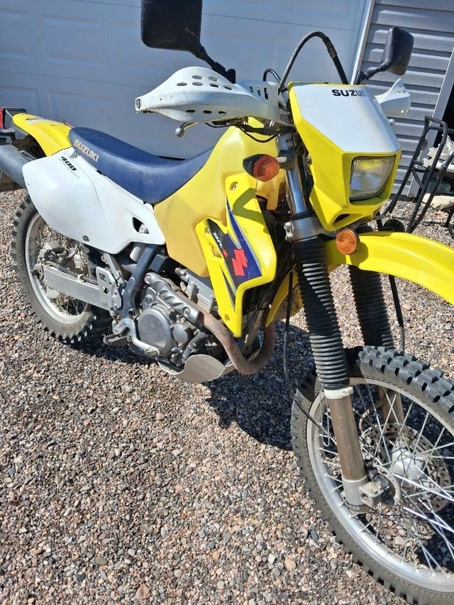 2004 Suzuki, dovoz Kanada — foto 2 z 4