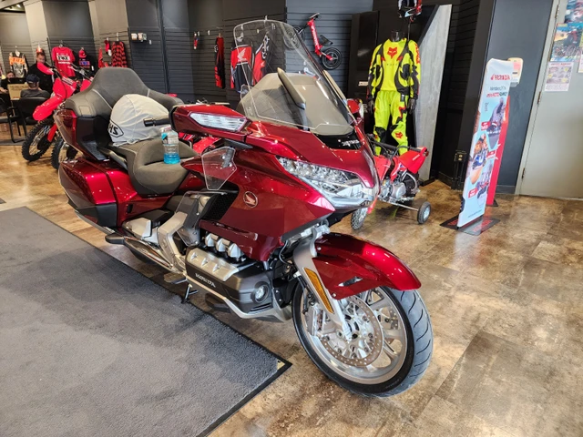 2023, 32 000 km, dovoz Kanada — foto 5 z 5