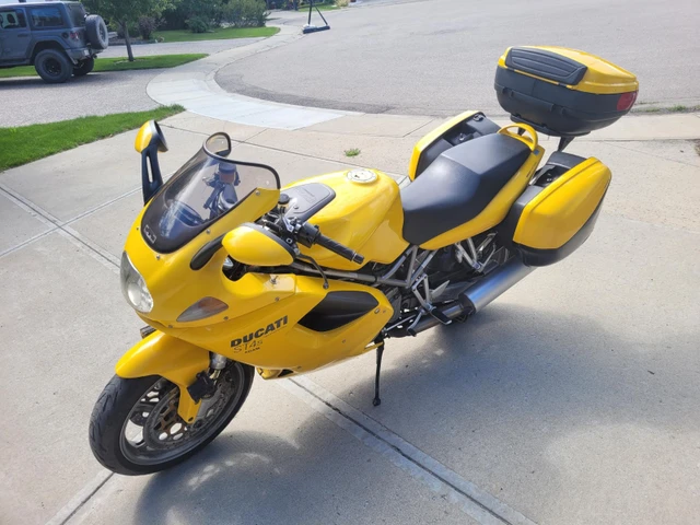 2002 Ducati, 78 000 km, dovoz Kanada — foto 3 z 5