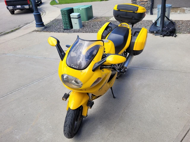 2002 Ducati, 78 000 km, dovoz Kanada — foto 5 z 5