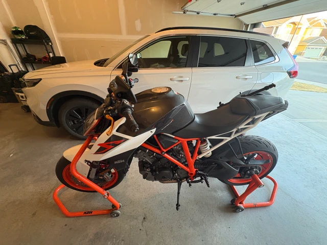 2018 KTM, 23 000 km, dovoz Kanada — foto 4 z 5