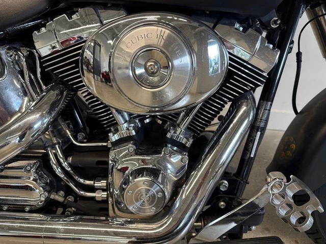 2006 Harley-Davidson, 48 107 km, dovoz Kanada — foto 4 z 5