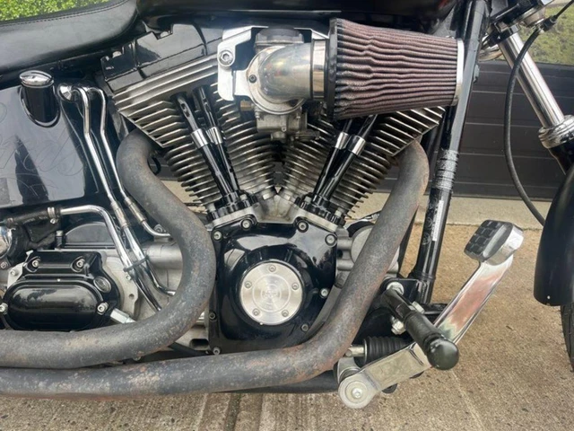 2004 Harley-Davidson, 36 980 km, dovoz Kanada — foto 4 z 5