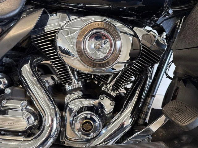 2013 Harley-Davidson, 66 869 km, dovoz Kanada — foto 4 z 5