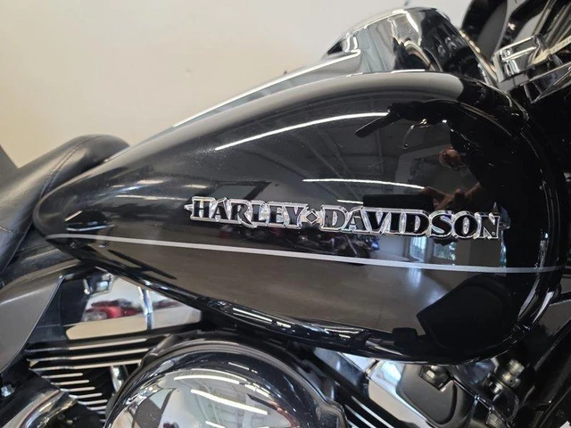 2015 Harley-Davidson, 61 442 km, dovoz Kanada — foto 5 z 5