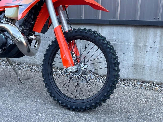 2026 KTM, 12 km, dovoz Kanada — foto 5 z 5