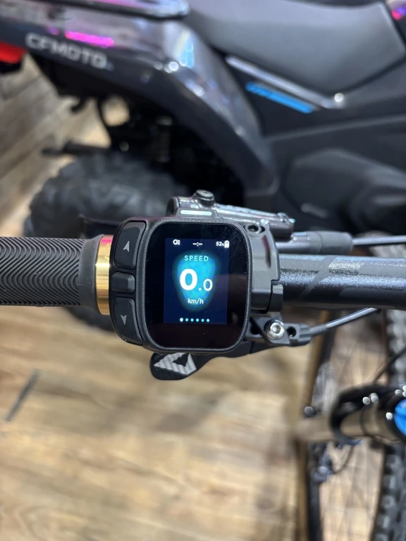 2027 Giant EMBOLDEN E+ 0 DEMO, 30 km, dovoz Kanada — foto 4 z 5