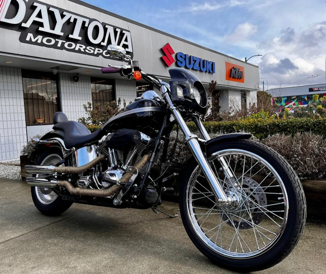 2003 Harley-Davidson, 19 500 km, dovoz Kanada — foto 2 z 5