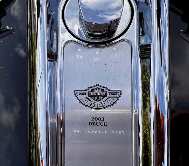 2003 Harley-Davidson, 19 500 km, dovoz Kanada — foto 5 z 5